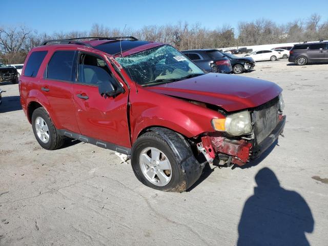 1FMCU0D79BKB37174 - 2011 FORD ESCAPE XLT RED photo 4