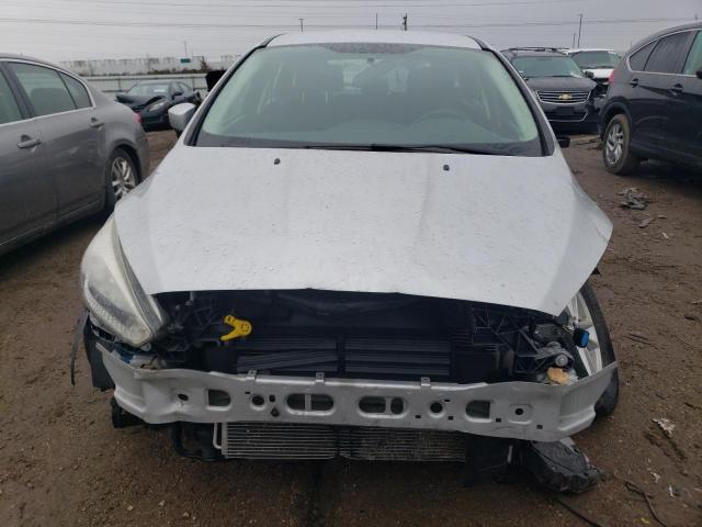 1FADP3K2XJL300549 - 2018 FORD FOCUS SE SILVER photo 5