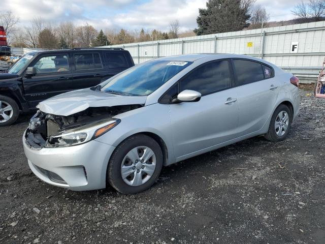 3KPFL4A78HE085757 - 2017 KIA FORTE LX SILVER photo 1