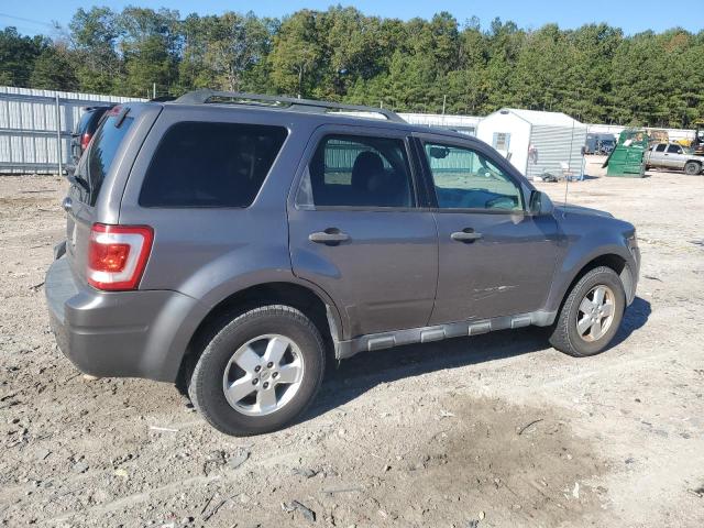 1FMCU0D76BKA50882 - 2011 FORD ESCAPE XLT 灰色 照片 3