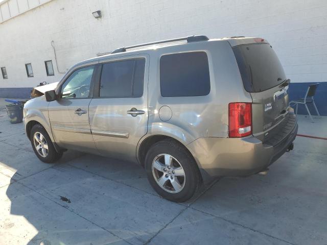 5FNYF4H57BB062380 - 2011 HONDA PILOT EXL TAN photo 2