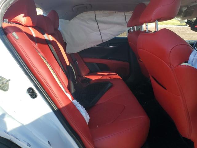 4T1B61HK4KU280516 - 2019 TOYOTA CAMRY XSE WHITE photo 10