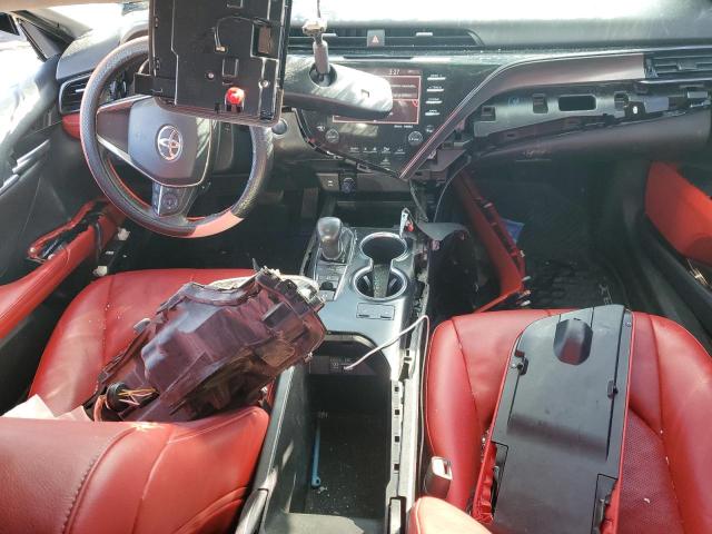 4T1B61HK4KU280516 - 2019 TOYOTA CAMRY XSE WHITE photo 8