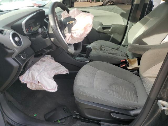 1G1JB5SH8H4147856 - 2017 CHEVROLET SONIC LS ნაცრისფერი ფოტო 7