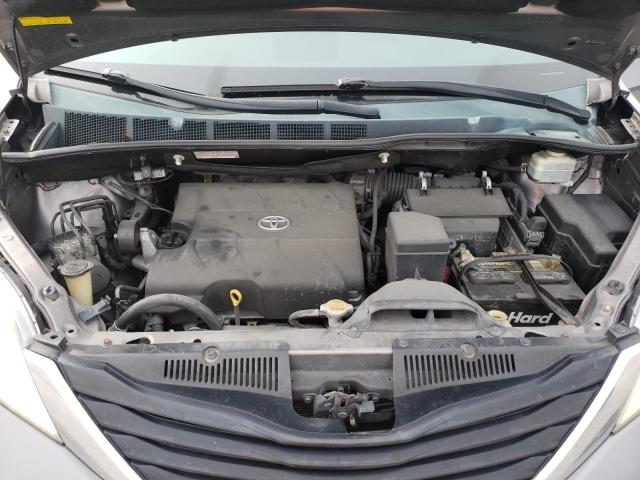 5TDKK3DC6DS327689 - 2013 TOYOTA SIENNA LE GRAY photo 12