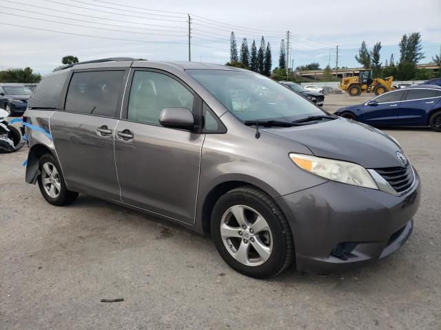 5TDKK3DC6DS327689 - 2013 TOYOTA SIENNA LE GRAY photo 4