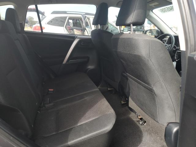 JTMZFREV2JJ196811 - 2018 TOYOTA RAV4 LE Графитовый фото 11