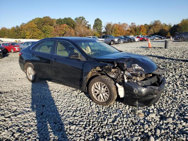 4T1BF1FK6HU656774 - 2017 TOYOTA CAMRY LE 黑色 照片 4
