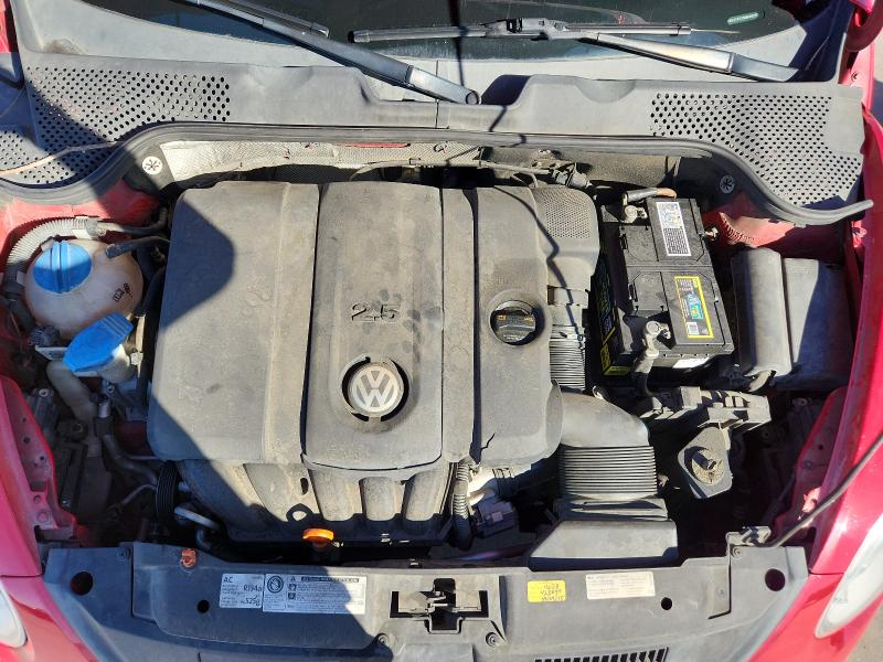 3VWJX7AT7DM606235 - 2013 VOLKSWAGEN BEETLE წითელი ფოტო 11