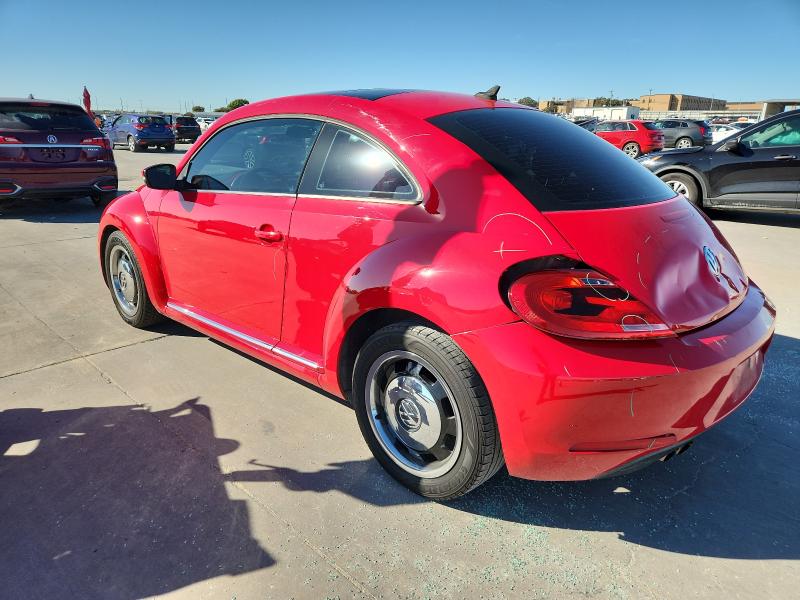 3VWJX7AT7DM606235 - 2013 VOLKSWAGEN BEETLE წითელი ფოტო 2