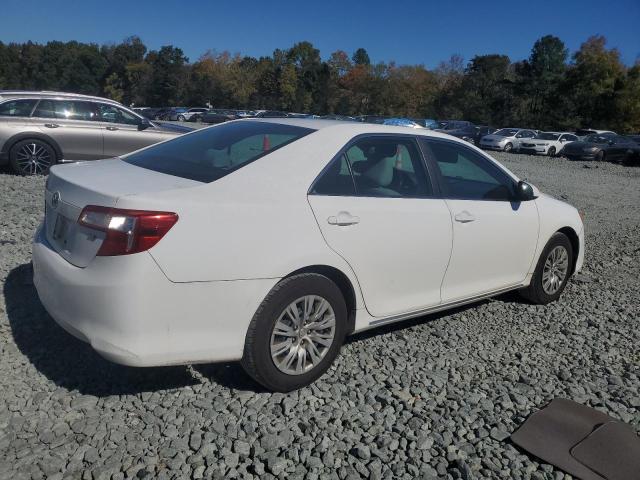 4T4BF1FK5CR197722 - 2012 TOYOTA CAMRY BASE Белый фото 3
