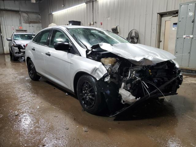 1FADP3E22JL276193 - 2018 FORD FOCUS S SILVER photo 4