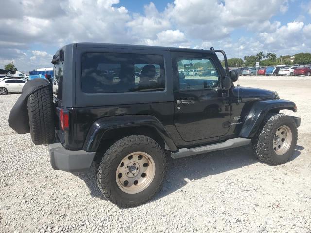 1J4GA5D16BL550388 - 2011 JEEP WRANGLER SAHARA შავი ფოტო 3