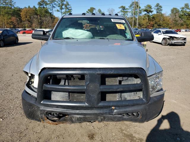 3C6UR5CLXJG369415 - 2018 RAM 2500 ST SILVER photo 5