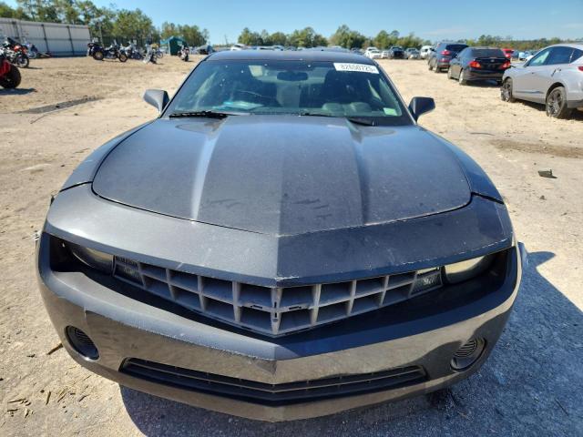 2G1FA1E38D9181644 - 2013 CHEVROLET CAMARO LS ნაცრისფერი ფოტო 5