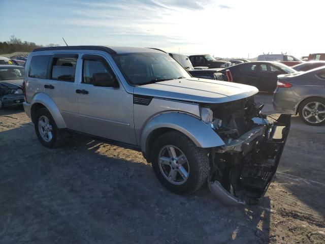 1D8GU58K48W102143 - 2008 DODGE NITRO SLT SILVER photo 4