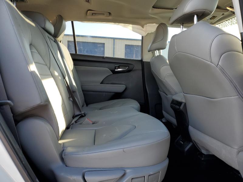 5TDGZRAH6MS518193 - 2021 TOYOTA HIGHLANDER XLE Blanc photo 11