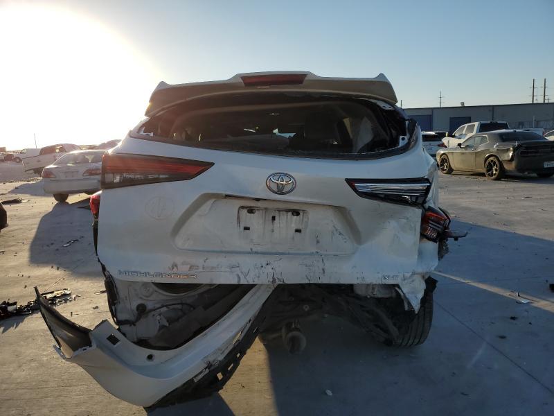 5TDGZRAH6MS518193 - 2021 TOYOTA HIGHLANDER XLE Blanc photo 6
