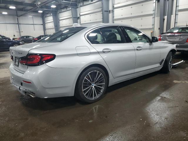 WBA73BJ00MWX02335 - 2021 BMW 540 XI GRAY photo 3