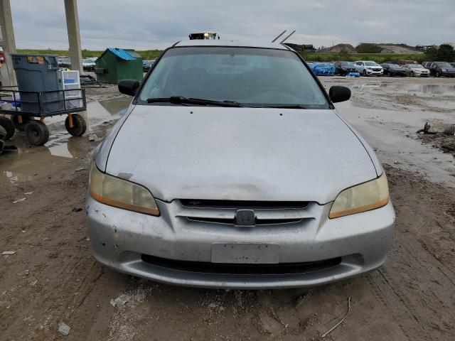 1HGCF8543XA056445 - 1999 HONDA ACCORD DX SILVER photo 5