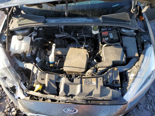 1FADP3F22HL335896 - 2017 FORD FOCUS SE GRAY photo 11