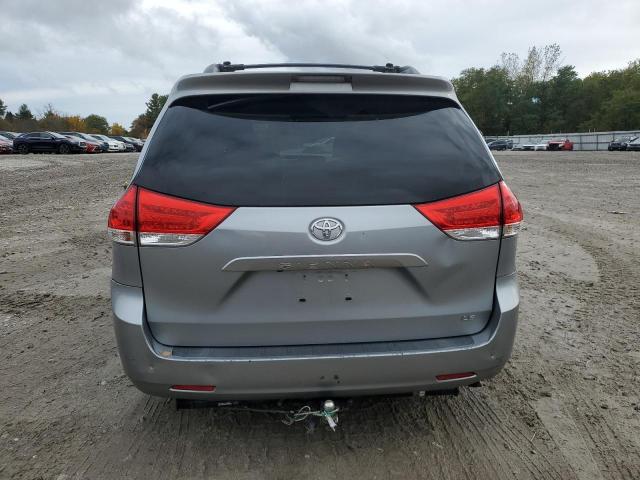 5TDKK3DC9BS047018 - 2011 TOYOTA SIENNA LE ვერცხლისფერი ფოტო 6