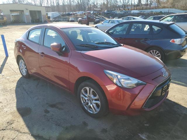 3MYDLBZV8GY135344 - 2016 TOYOTA SCION IA RED photo 4