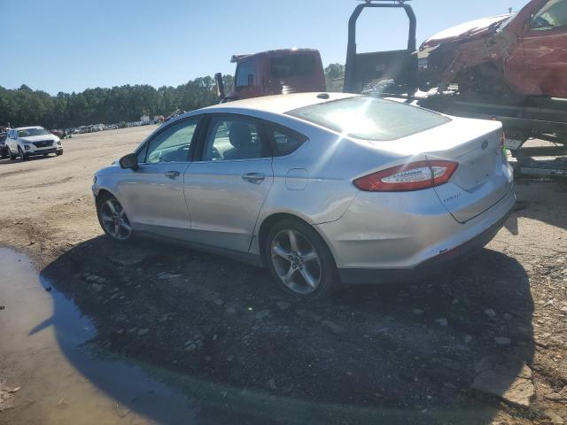 1FA6P0G72E5385005 - 2014 FORD FUSION S 银色 照片 2