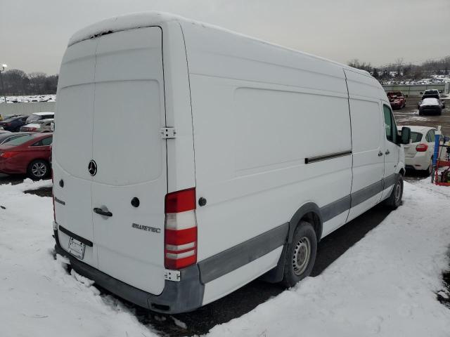 WD3PE8CC1B5587555 - 2011 MERCEDES-BENZ SPRINTER 2500 WHITE photo 3