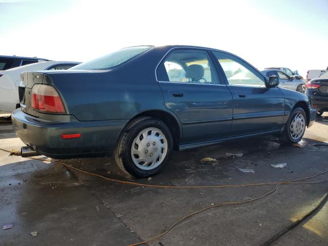 1HGCD5631TA175261 - 1996 HONDA ACCORD LX GREEN photo 3