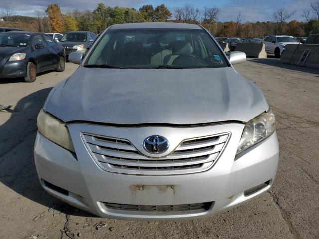 4T1BE46K57U092893 - 2007 TOYOTA CAMRY CE ვერცხლისფერი ფოტო 5