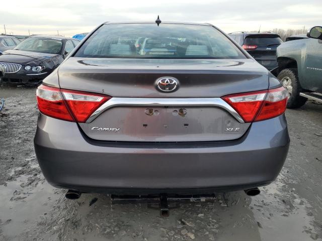 4T1BK1FK2FU557006 - 2015 TOYOTA CAMRY XSE GRAY photo 6