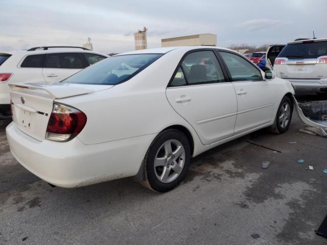 JTDBE32K563053293 - 2006 TOYOTA CAMRY LE WHITE photo 3