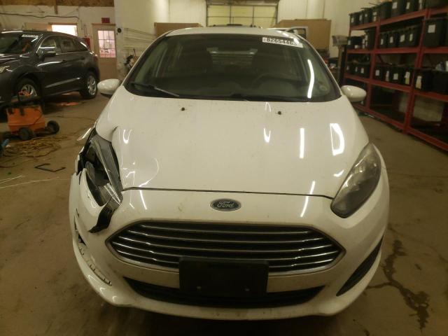 3FADP4TJ6FM135925 - 2015 FORD FIESTA S WHITE photo 5