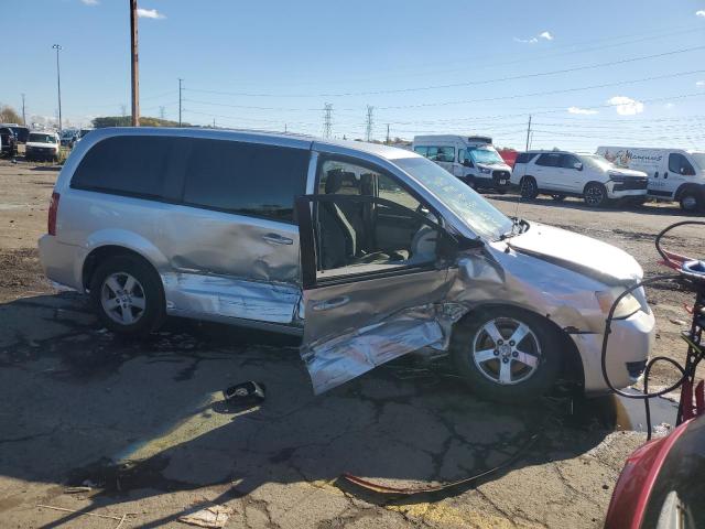 1D8HN54P98B184977 - 2008 DODGE GRAND CARAVAN SXT SILVER photo 4