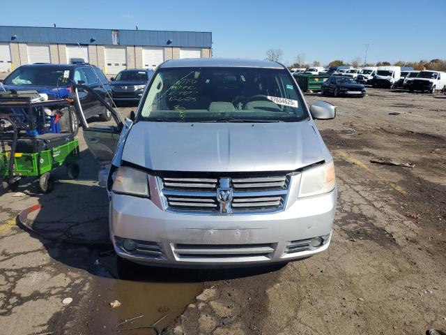 1D8HN54P98B184977 - 2008 DODGE GRAND CARAVAN SXT SILVER photo 5