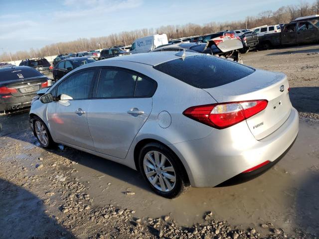 KNAFX4A69G5553711 - 2016 KIA FORTE LX SILVER photo 2