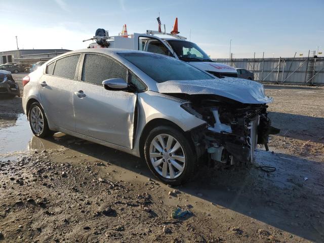 KNAFX4A69G5553711 - 2016 KIA FORTE LX SILVER photo 4