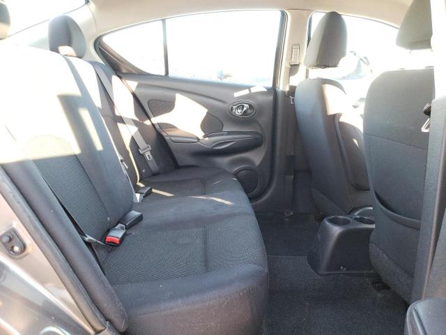 3N1CN7APXDL847686 - 2013 NISSAN VERSA S GRAY photo 10