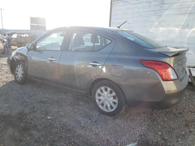 3N1CN7APXDL847686 - 2013 NISSAN VERSA S GRAY photo 2