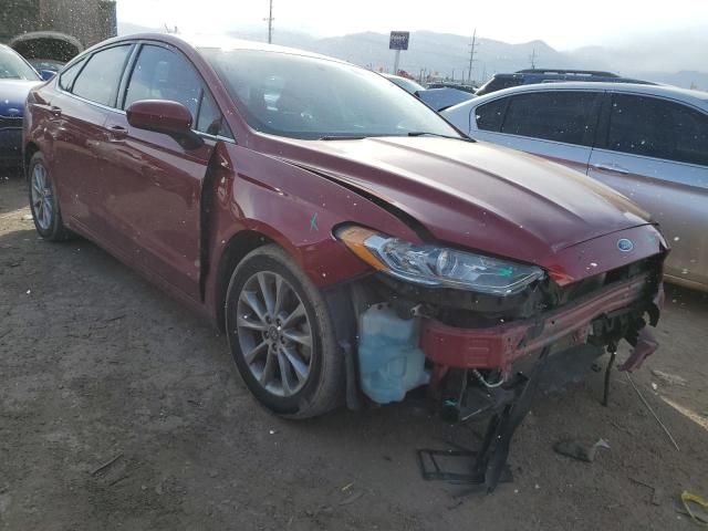 3FA6P0H71HR399204 - 2017 FORD FUSION SE RED photo 4