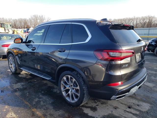 5UXCR6C04M9E48858 - 2021 BMW X5 XDRIVE40I GRAY photo 2