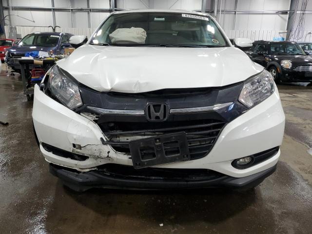 3CZRU6H59JM720033 - 2018 HONDA HR-V EX WHITE photo 5