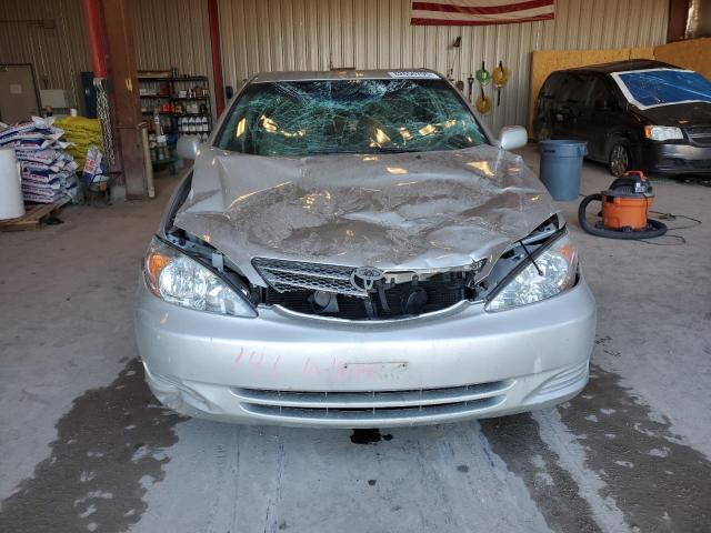 4T1BE32K44U348517 - 2004 TOYOTA CAMRY LE SILVER photo 5
