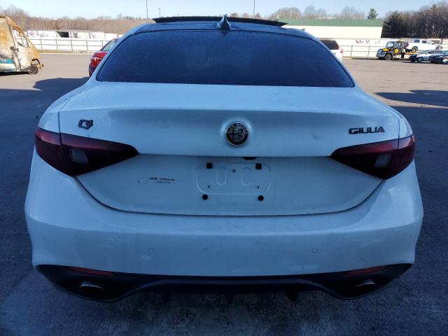 ZARFAEEN8J7597809 - 2018 ALFA ROMEO GIULIA TI Q4 WHITE photo 6