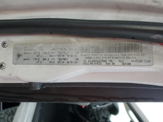 3C6JR6AG6GG370942 - 2016 RAM 1500 ST WHITE photo 13