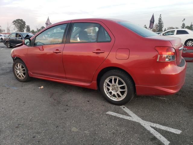 JTDBT923271075587 - 2007 TOYOTA YARIS RED photo 2