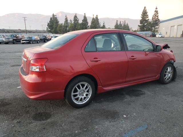 JTDBT923271075587 - 2007 TOYOTA YARIS RED photo 3