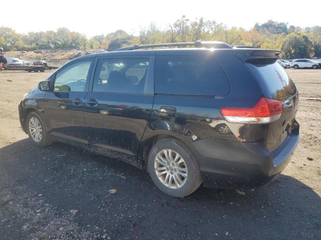5TDYK3DC3DS281099 - 2013 TOYOTA SIENNA XLE BLACK photo 2