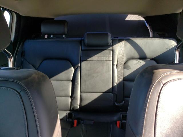 SJKCH5CRXJA047266 - 2018 INFINITI QX30 BASE Weiß Foto 10